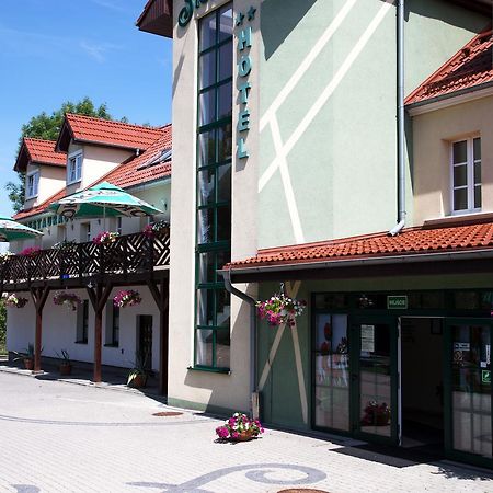 Centrum Restauracyjno-Hotelowe Florres Pawlowiczki ภายนอก รูปภาพ