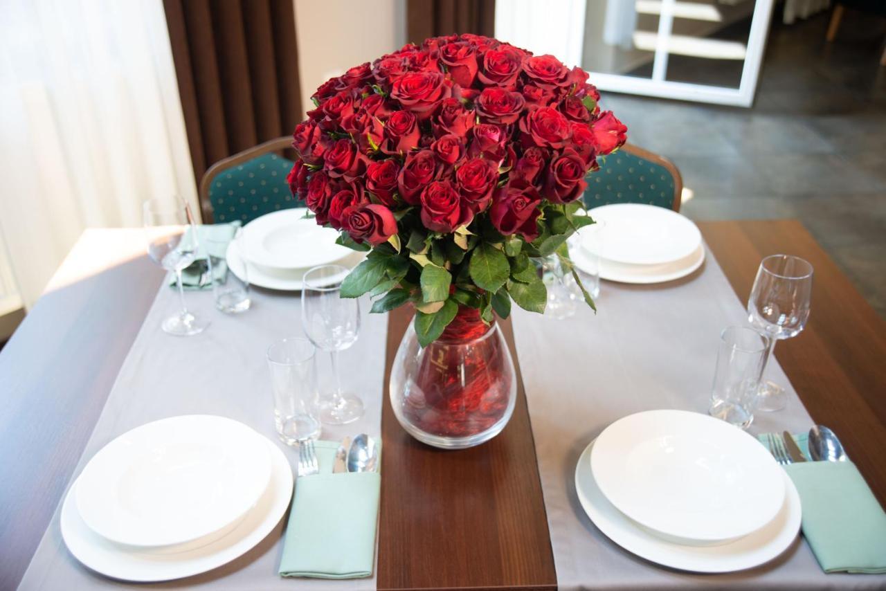 Centrum Restauracyjno-Hotelowe Florres Pawlowiczki ภายนอก รูปภาพ