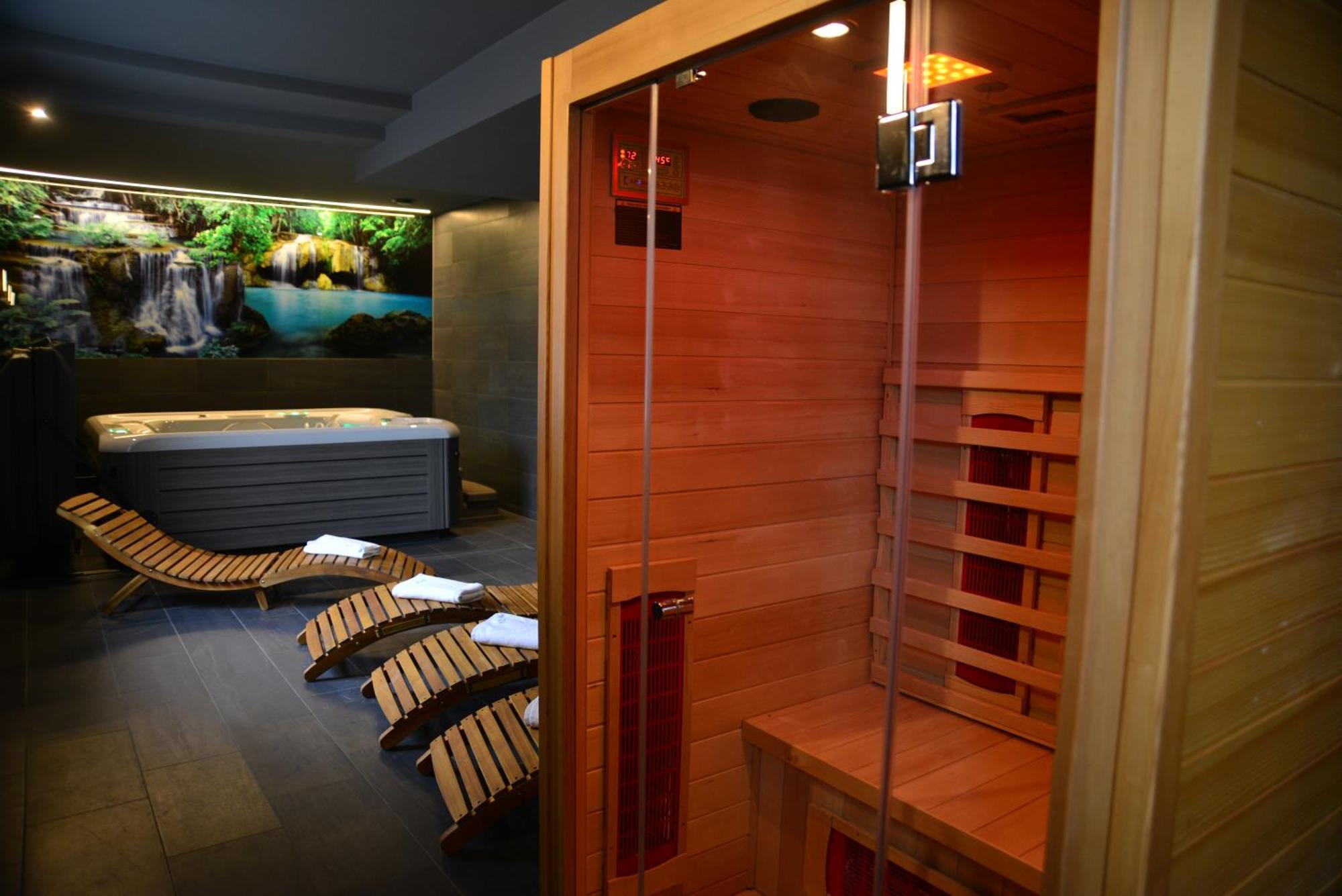 Centrum Restauracyjno-Hotelowe Florres Pawlowiczki ภายนอก รูปภาพ