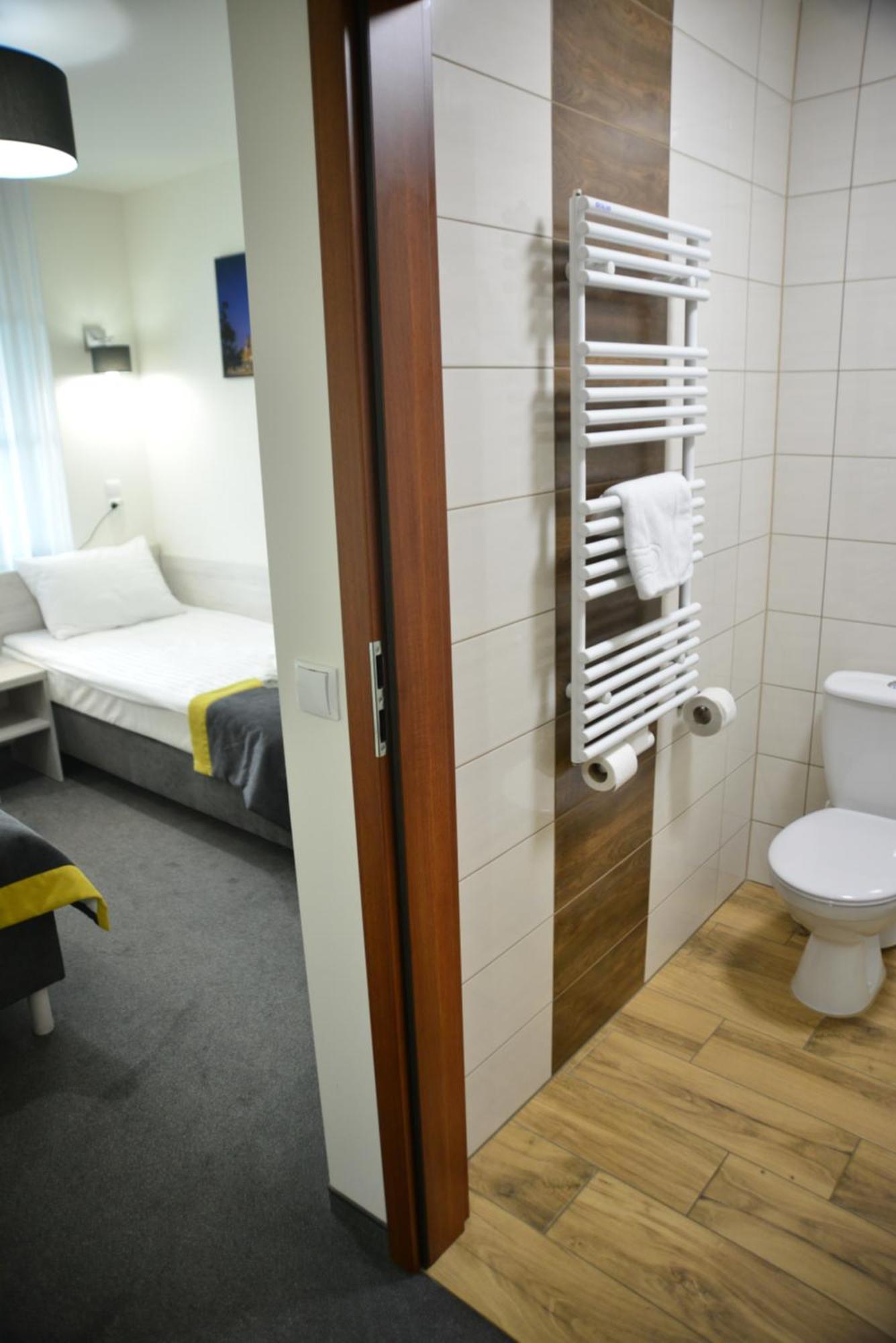 Centrum Restauracyjno-Hotelowe Florres Pawlowiczki ภายนอก รูปภาพ