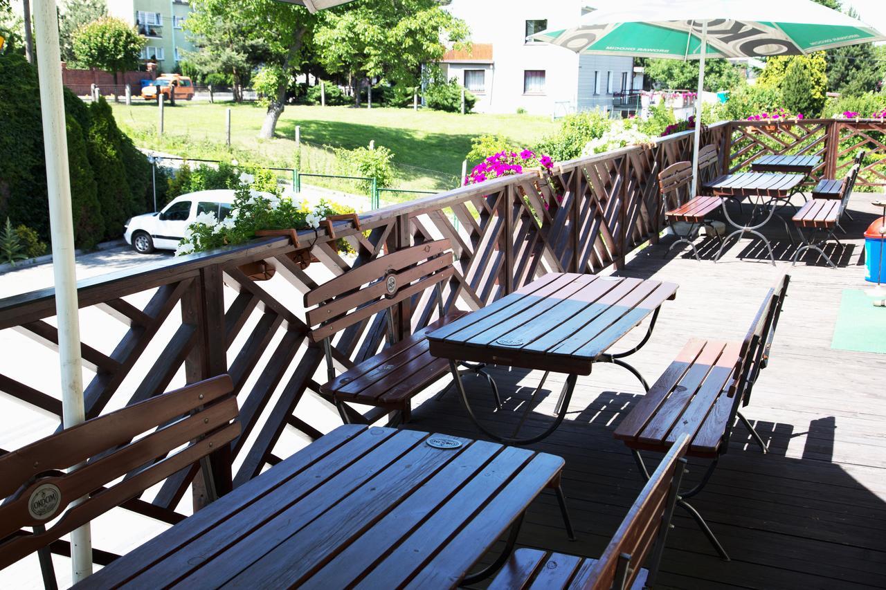 Centrum Restauracyjno-Hotelowe Florres Pawlowiczki ภายนอก รูปภาพ